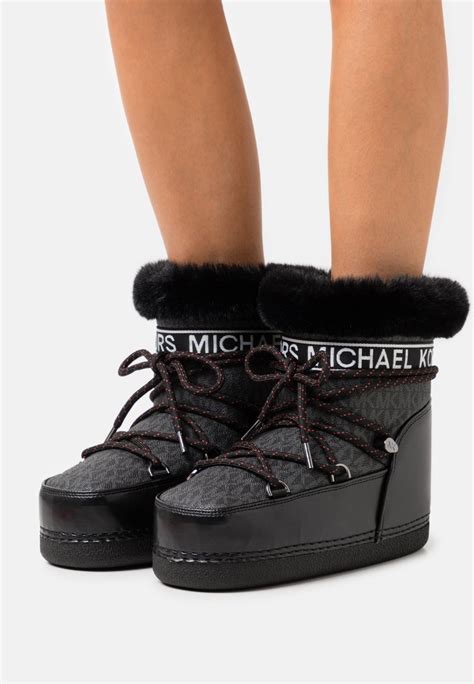 michael kors winter boots platform.